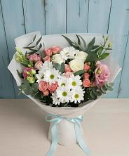 Букет цветов из:  Розы, Лизиантусы и Хризантемы в Кысыл-Сыре