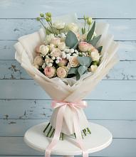 Букет цветов из:  Розы и Лизиантусы #REPLACE_PRED# Кысыл-Сыре