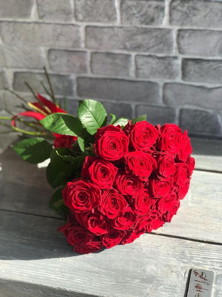 Букет Красные розы Фридом в Кысыл-Сыре