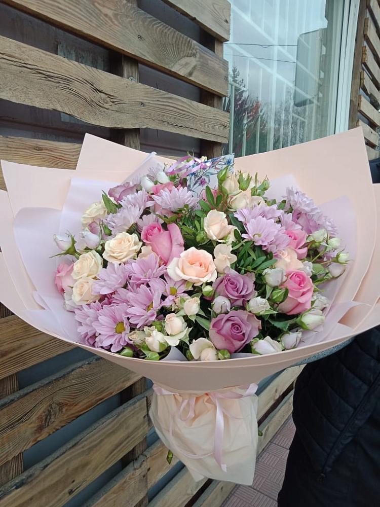 Букет цветов из: Розы и Хризантемы в Кысыл-Сыре