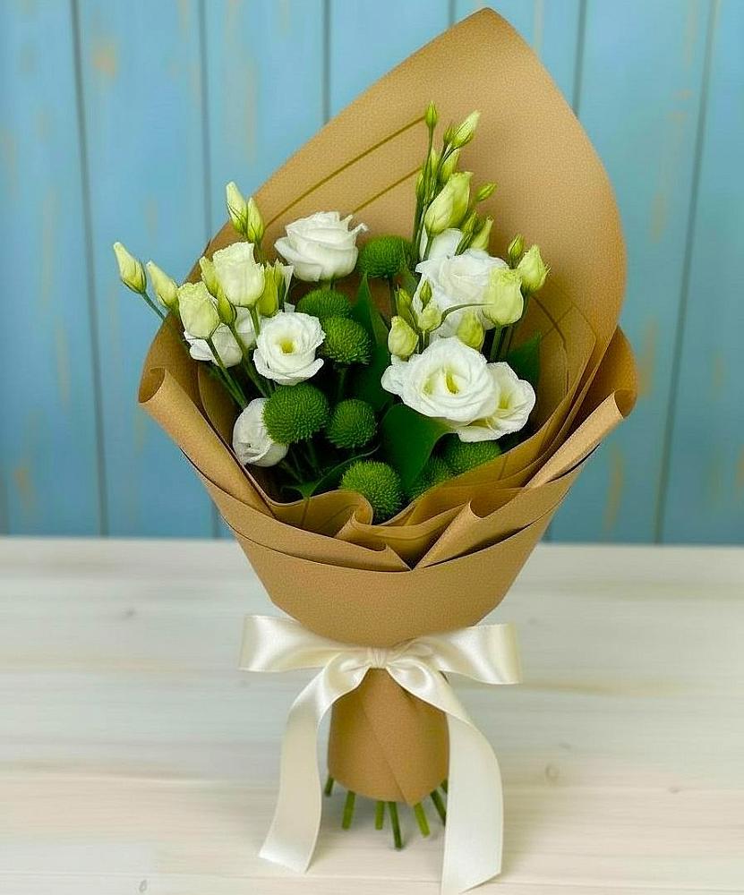 Букет цветов из: Хризантемы и Лизиантусы в Кысыл-Сыре