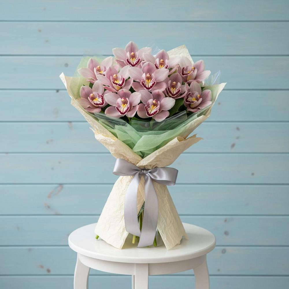 Букет цветов из: Орхидеи и Розы в Кысыл-Сыре