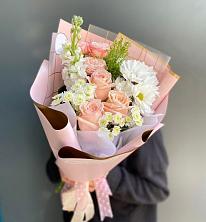 Букет цветов из:  Хризантемы и Розы в Кысыл-Сыре