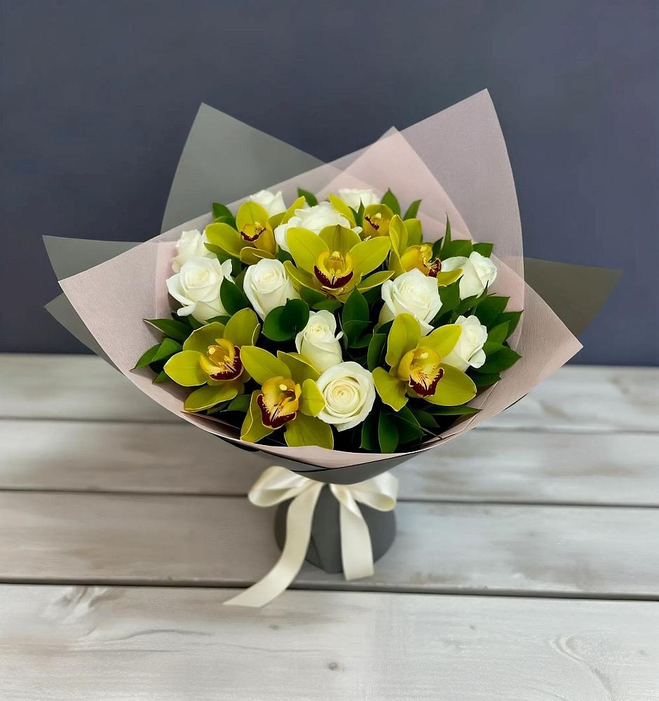 Букет цветов из: Орхидеи и Розы в Кысыл-Сыре