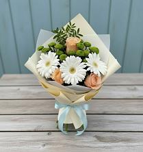 Букет цветов из:  Герберы, Розы и Хризантемы в Кысыл-Сыре