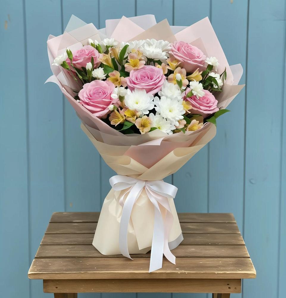 Букет цветов из: Гвоздики, Орхидеи и Розы в Кысыл-Сыре